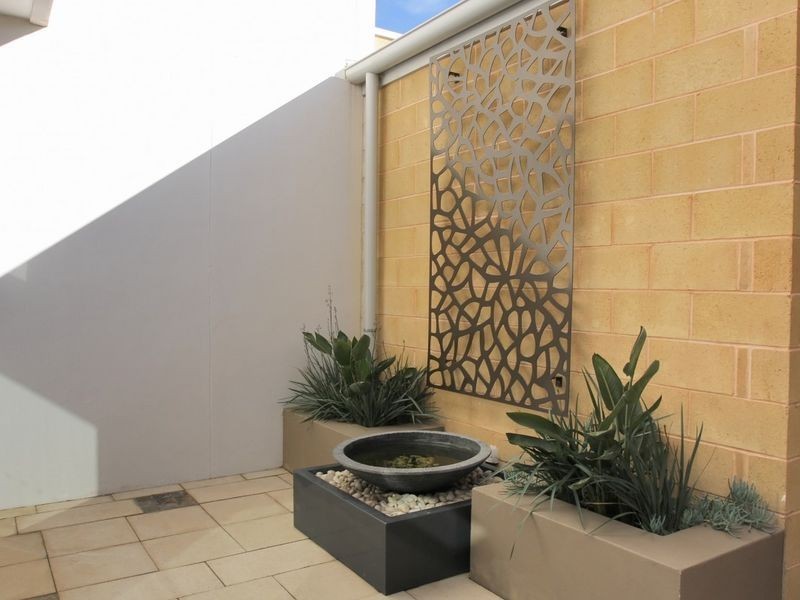25 Karka Cove, New Port SA 5015