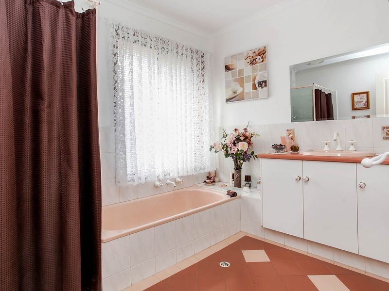 38 Bracken Place, Golden Grove SA 5125