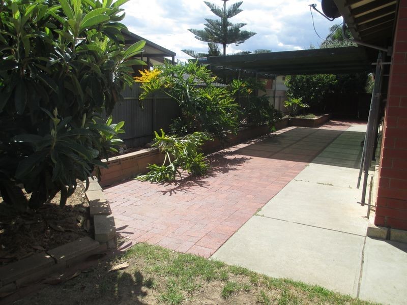 1 Dora Avenue, Seaton SA 5023