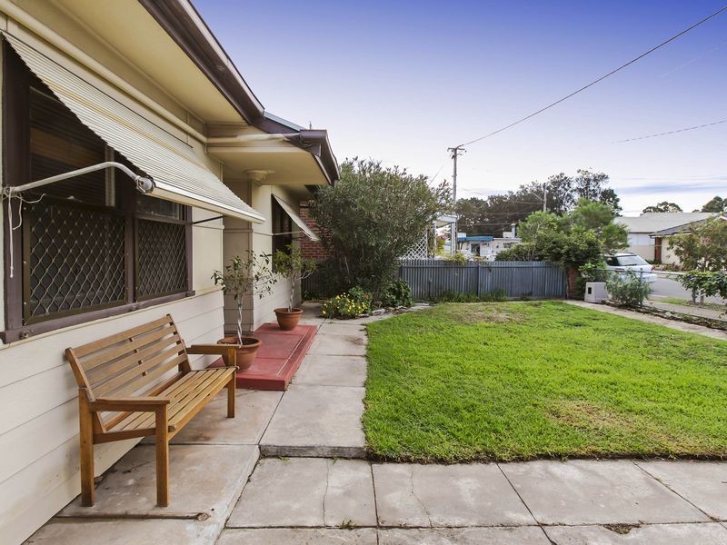 10 Bucknall Road, Glanville SA 5015