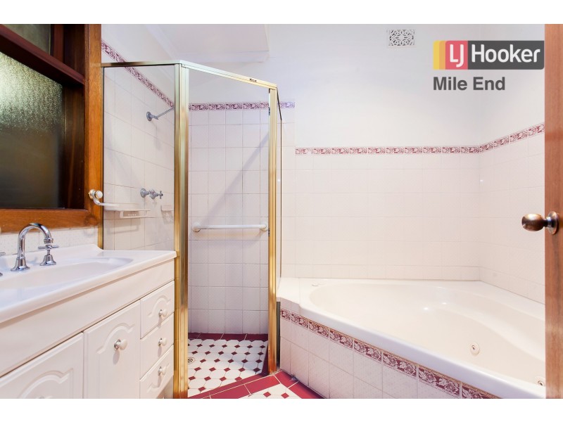 26 Weroona Avenue, Park Holme SA 5043