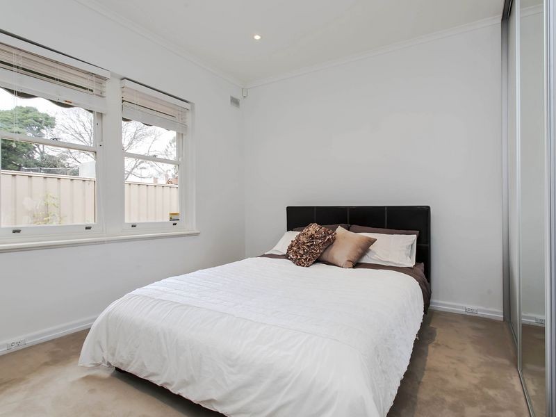 11 Surrey Crescent, Lower Mitcham SA 5062