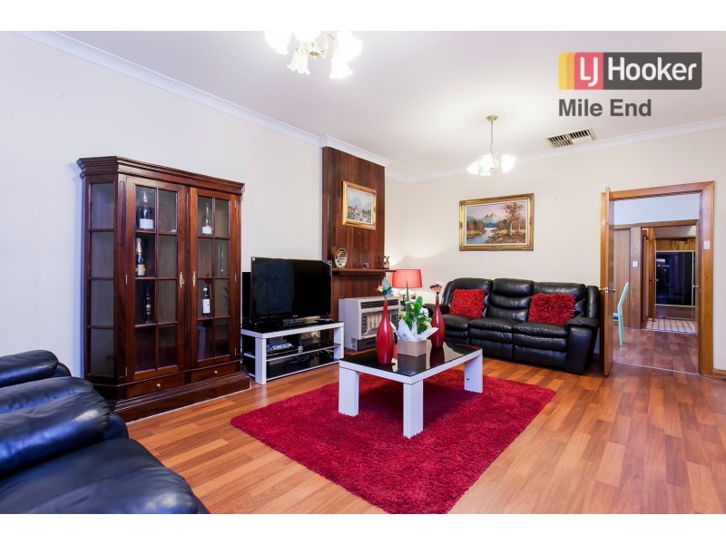 26 Weroona Avenue, Park Holme SA 5043