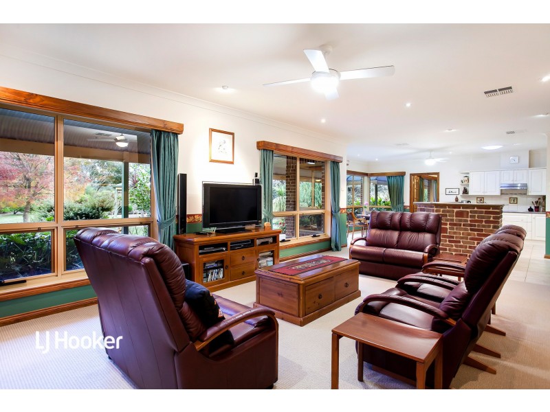 12 Basham Road, Victor Harbor SA 5211