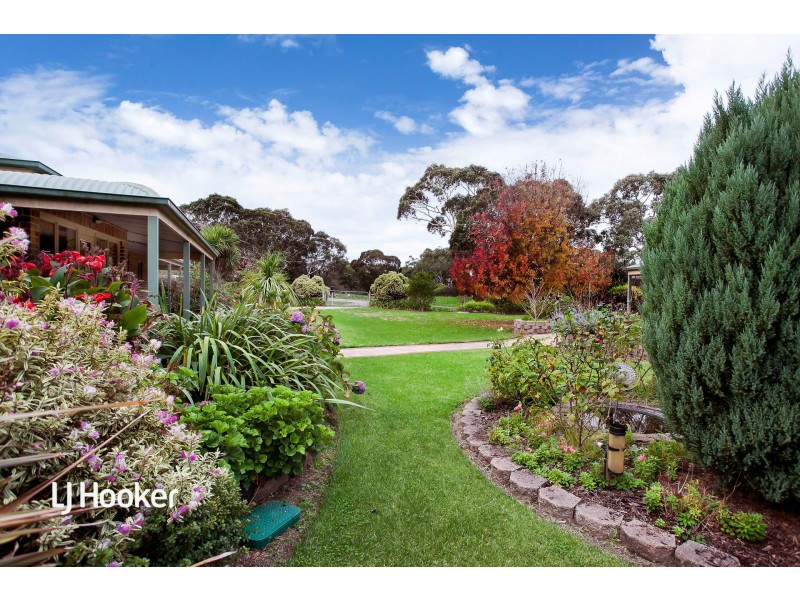 12 Basham Road, Victor Harbor SA 5211