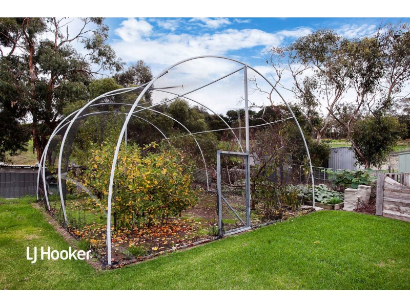 12 Basham Road, Victor Harbor SA 5211