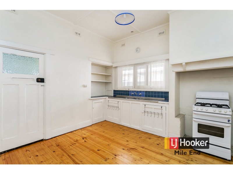 22 Old Tapleys Hill Road, Glenelg North SA 5045