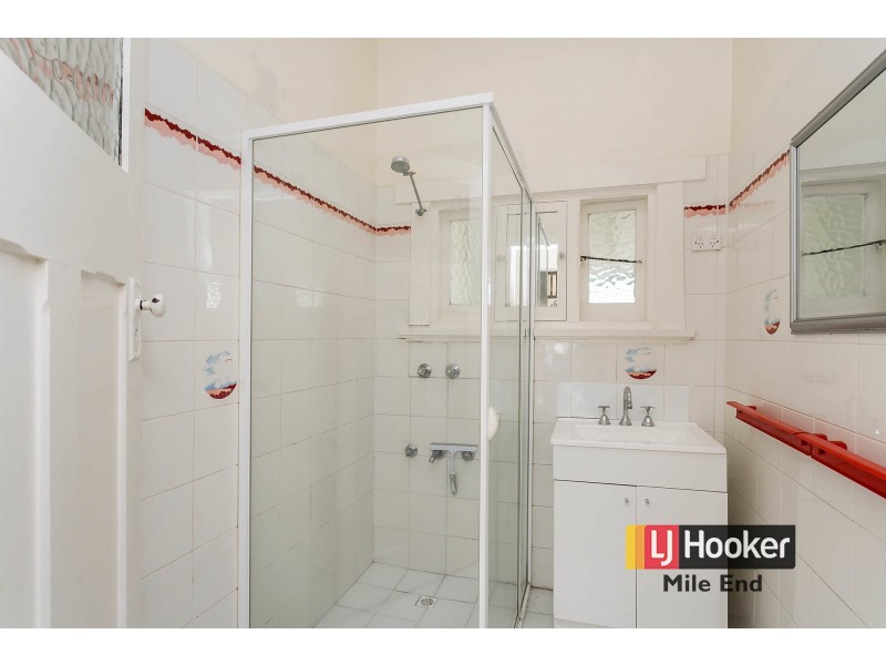22 Old Tapleys Hill Road, Glenelg North SA 5045