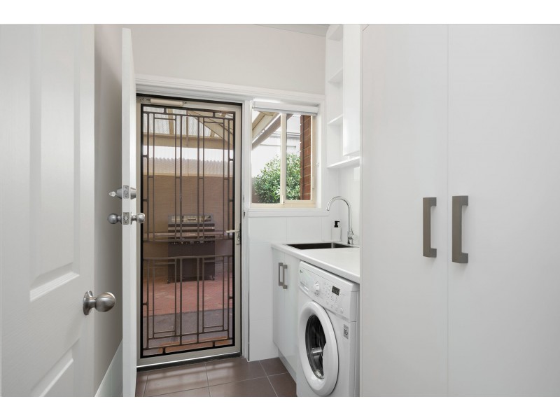 11 Mallen Street, Hilton SA 5033