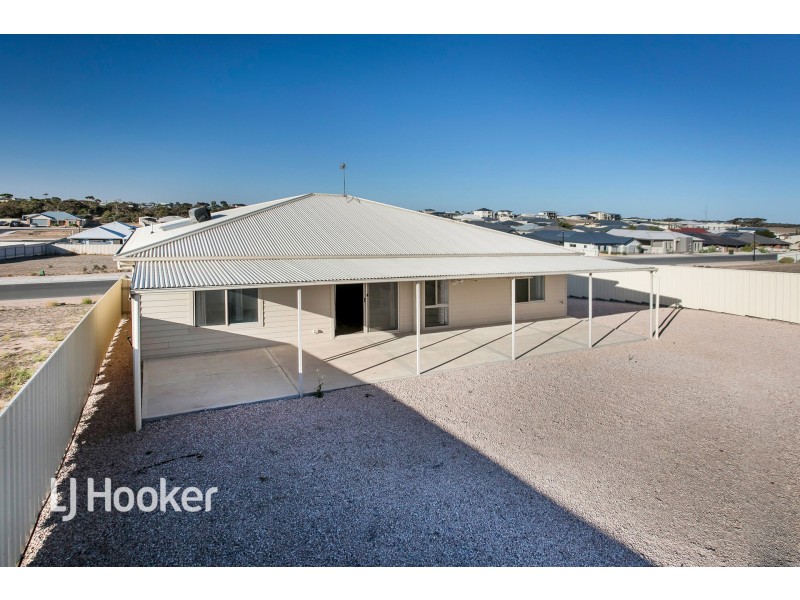 37 Gill Street, Moonta Bay SA 5558
