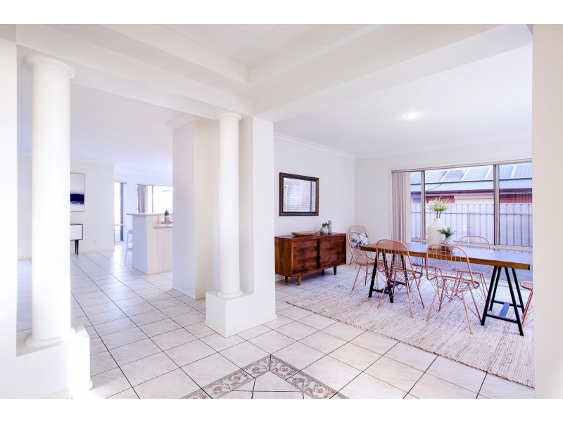 7 Lakeview Drive, Parafield Gardens SA 5107