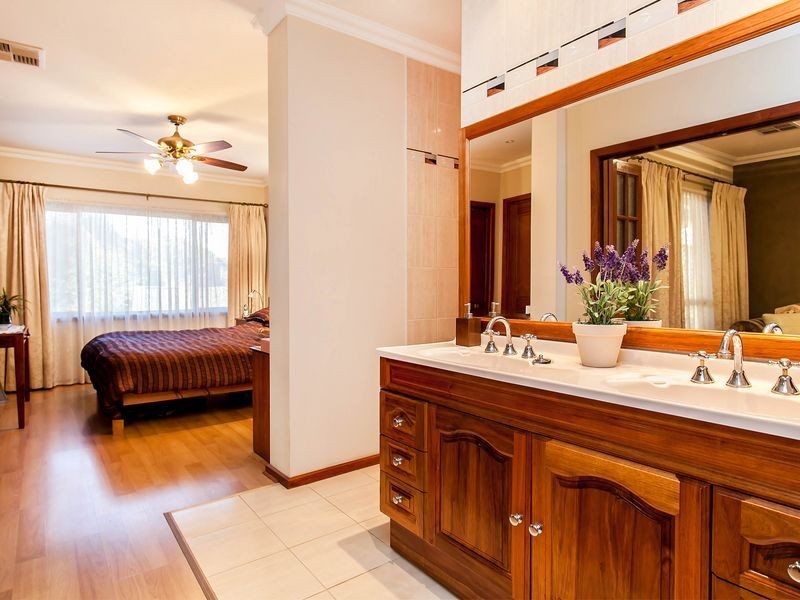 25 Apalie Drive, Modbury SA 5092