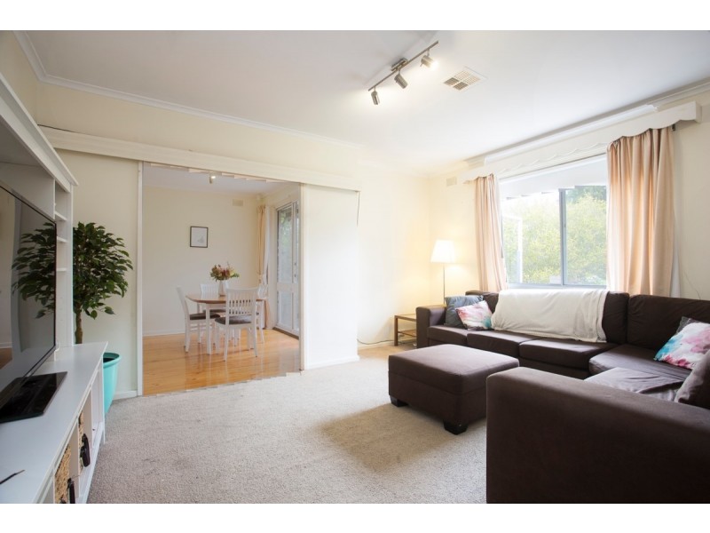 37 Salisbury Avenue, Valley View SA 5093