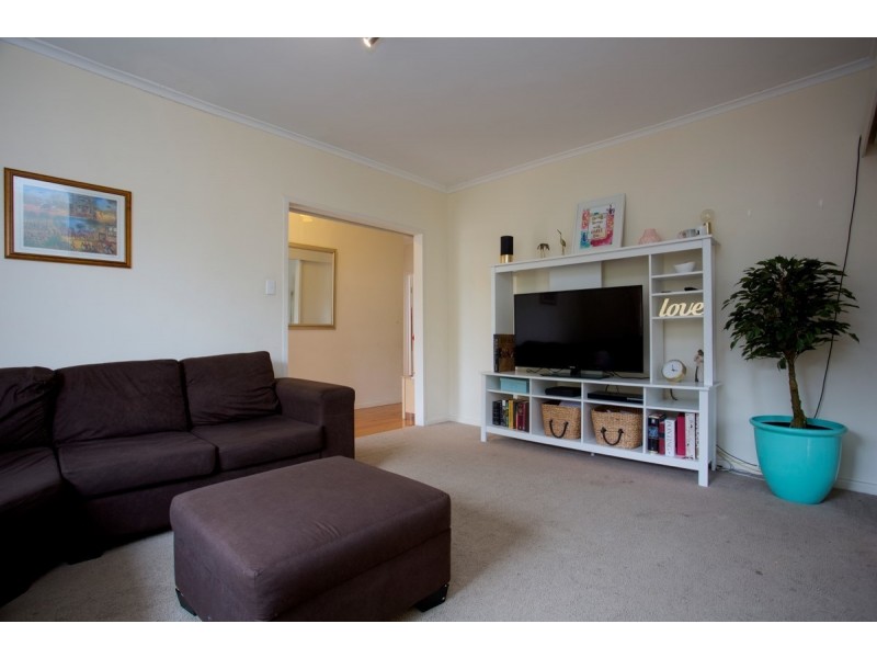 37 Salisbury Avenue, Valley View SA 5093