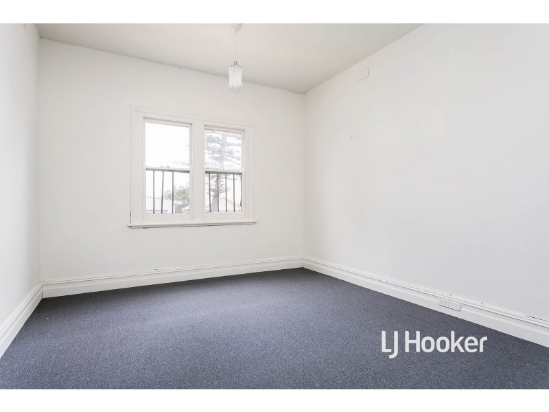 522 Seaview Road, Grange SA 5022