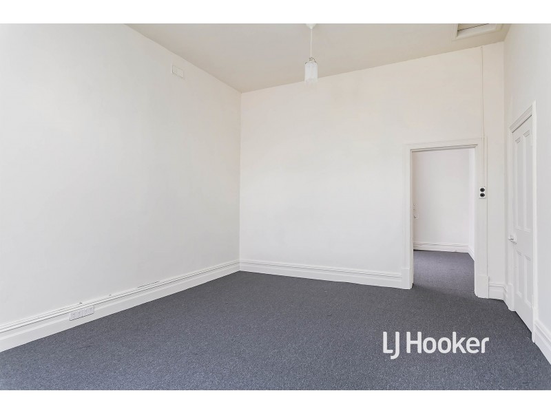 522 Seaview Road, Grange SA 5022