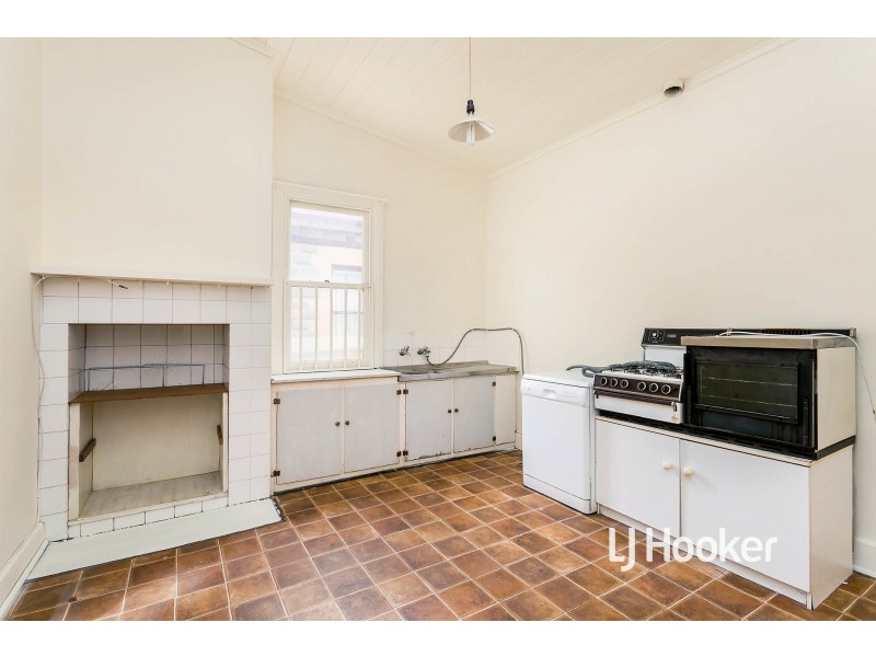 522 Seaview Road, Grange SA 5022