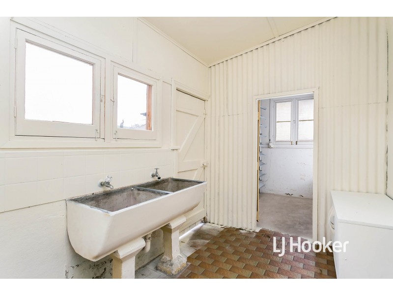 522 Seaview Road, Grange SA 5022