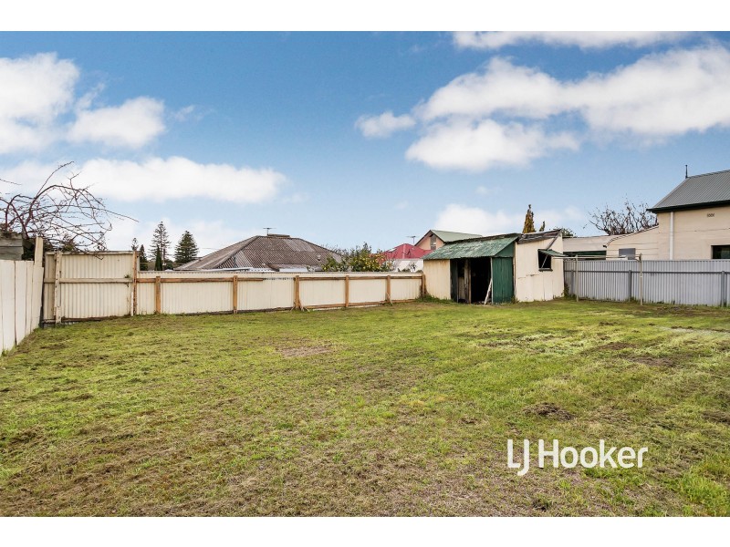 522 Seaview Road, Grange SA 5022