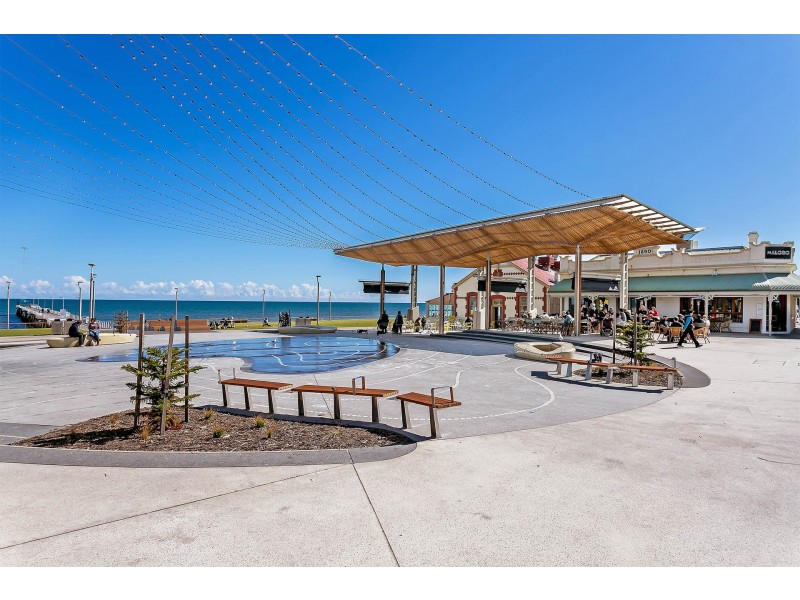 522 Seaview Road, Grange SA 5022