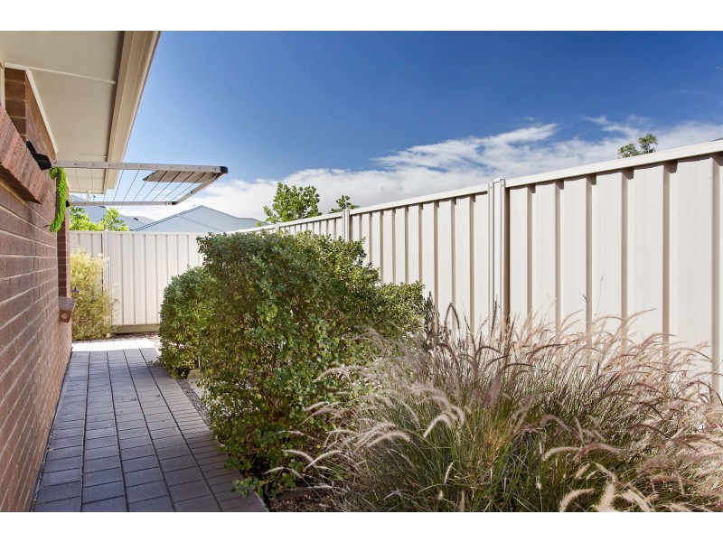 1 Woodrow Lane, Golden Grove SA 5125