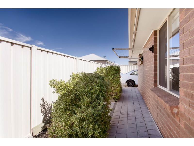 1 Woodrow Lane, Golden Grove SA 5125