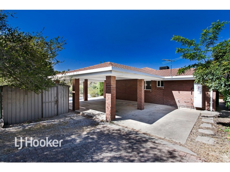 11 Hedgerow Crescent, Hallett Cove SA 5158