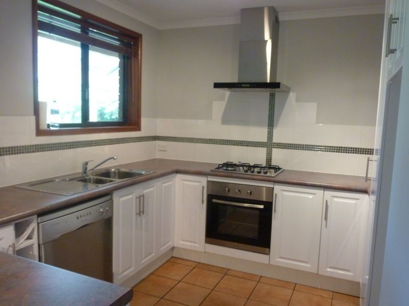 16 Grecian Court, Hallett Cove SA 5158