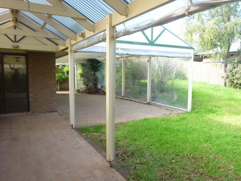 16 Grecian Court, Hallett Cove SA 5158