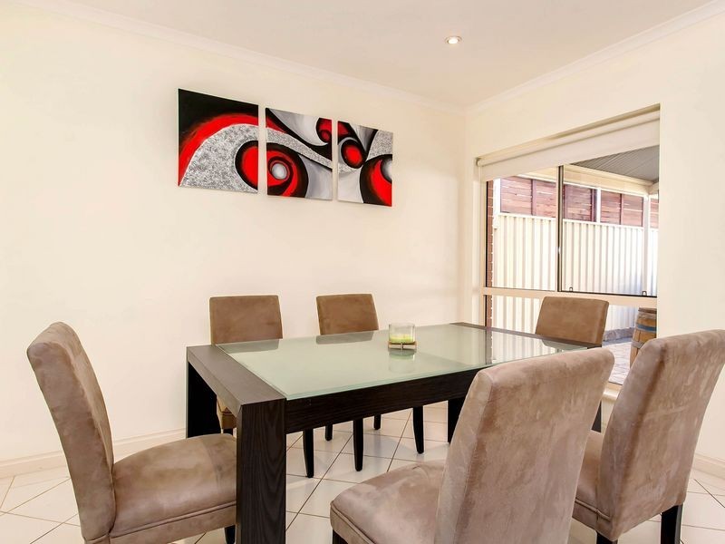 42 Kent Avenue, Clearview SA 5085