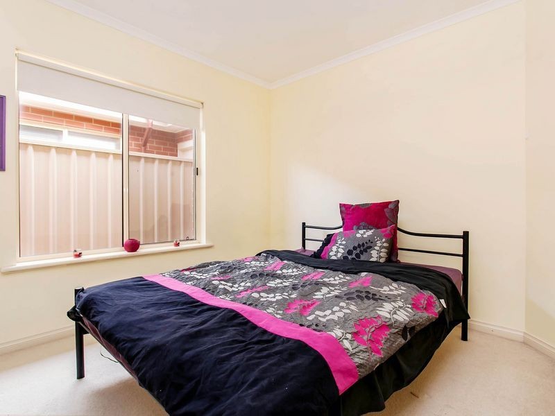 42 Kent Avenue, Clearview SA 5085