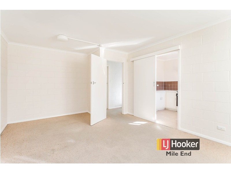 12/21 Laught Avenue, Black Forest SA 5035