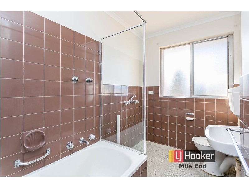 12/21 Laught Avenue, Black Forest SA 5035