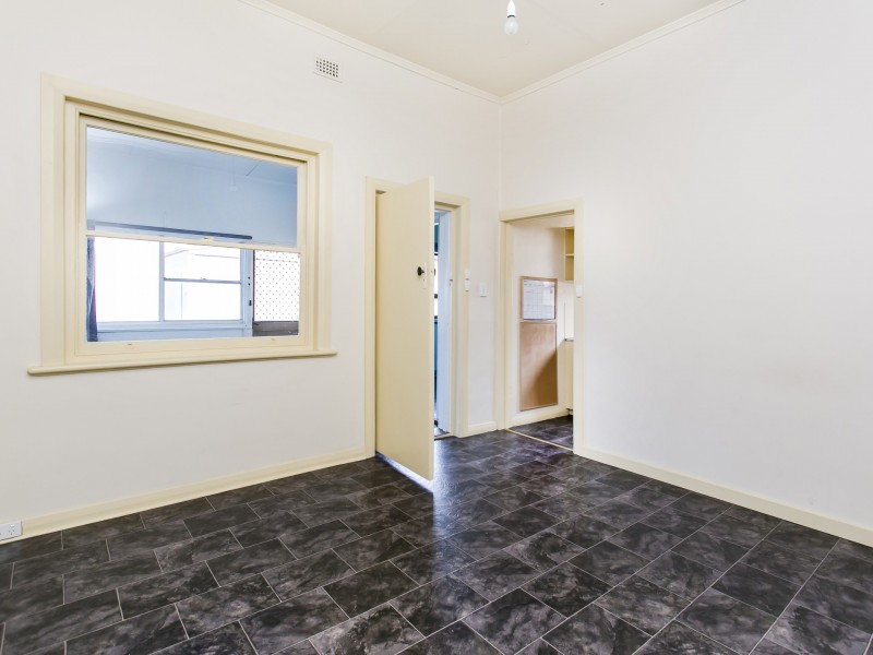 12 Swansea Street, Largs North SA 5016