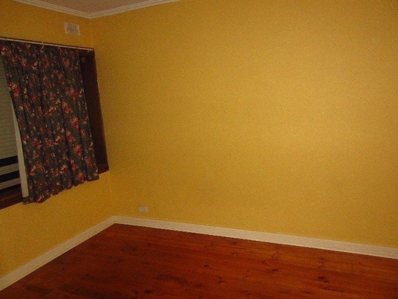 8 Angela Avenue, Brahma Lodge SA 5109