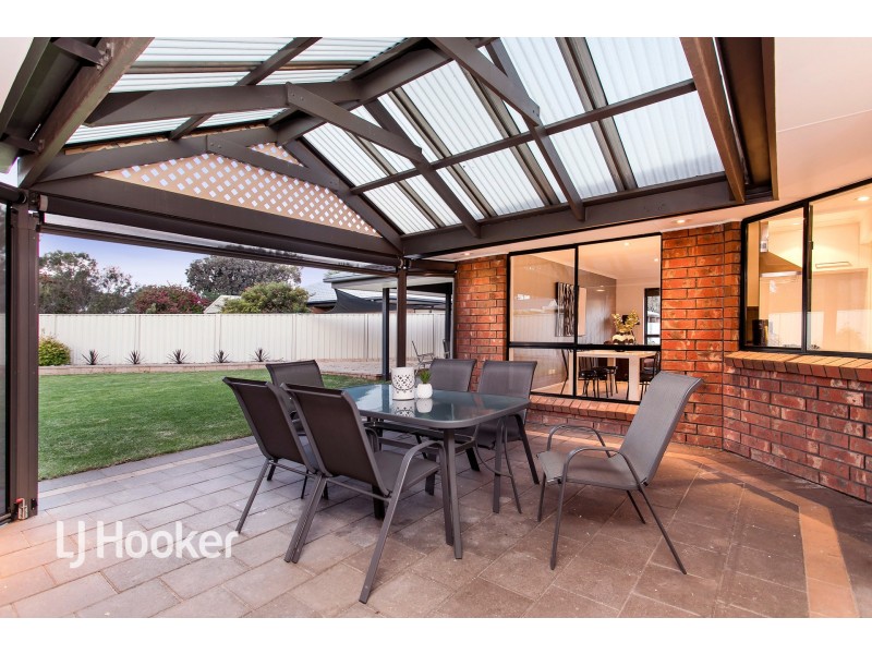 8 Carnation Court, Parafield Gardens SA 5107