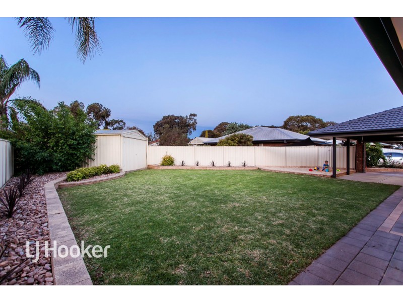 8 Carnation Court, Parafield Gardens SA 5107