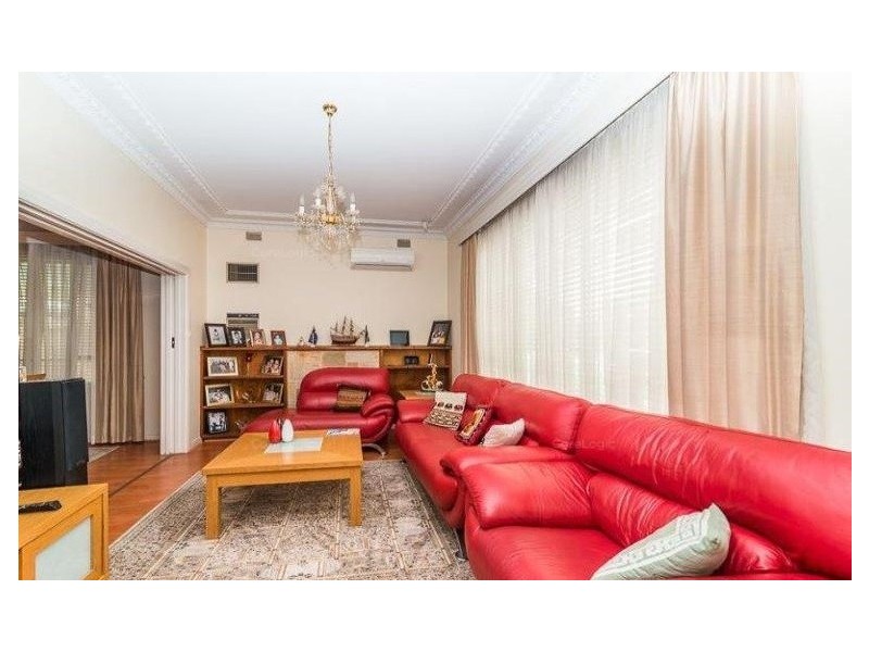 8 Beachway Avenue, Brooklyn Park SA 5032