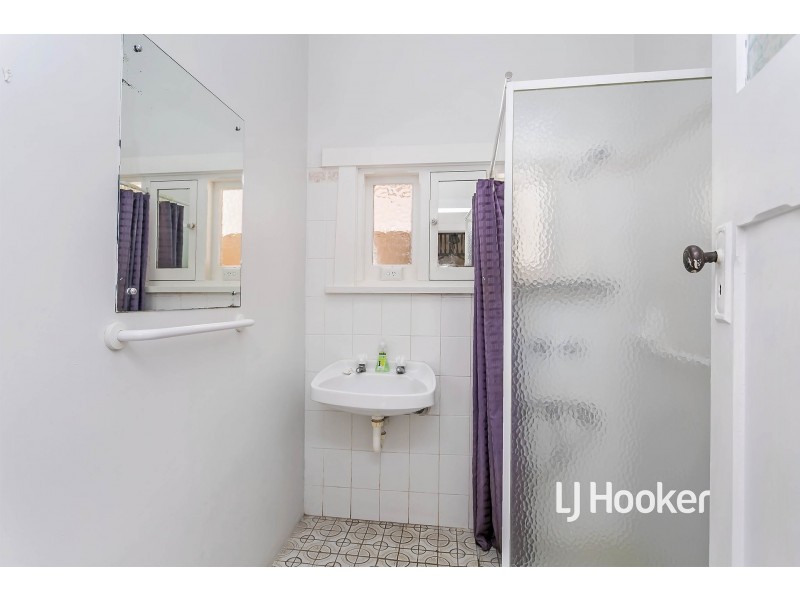 24 Old Tapleys Hill Road, Glenelg North SA 5045