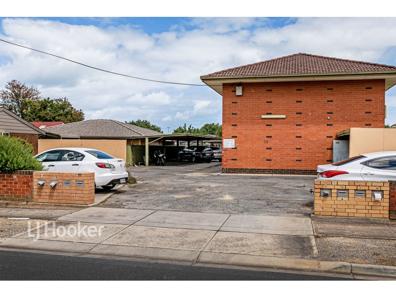 8/38 Farnham Road, Keswick SA 5035