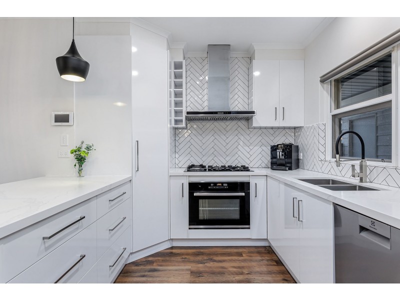 9 Stott Crescent, Brooklyn Park SA 5032