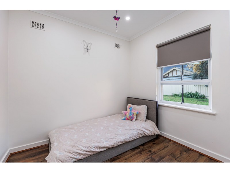 9 Stott Crescent, Brooklyn Park SA 5032