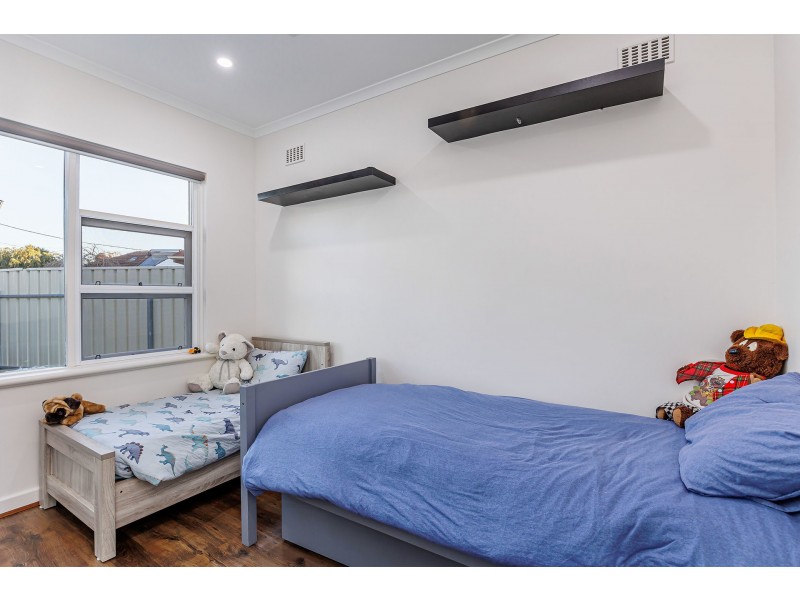 9 Stott Crescent, Brooklyn Park SA 5032