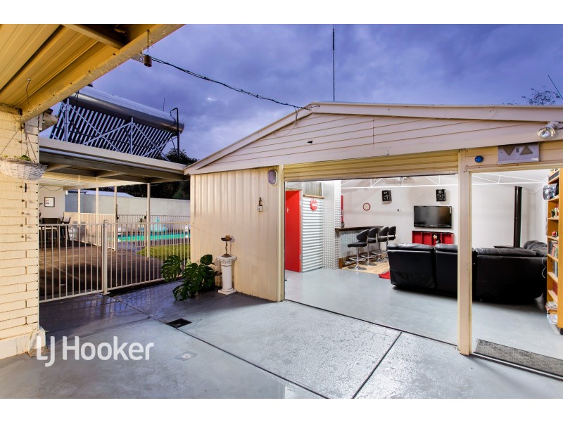 8 Woodchester Street, Para Hills West SA 5096