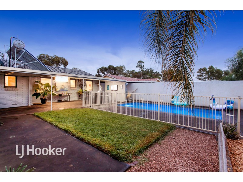 8 Woodchester Street, Para Hills West SA 5096