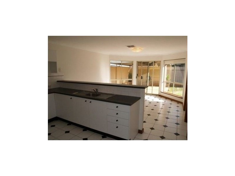 10 Burchmore Court, Blair Athol SA 5084