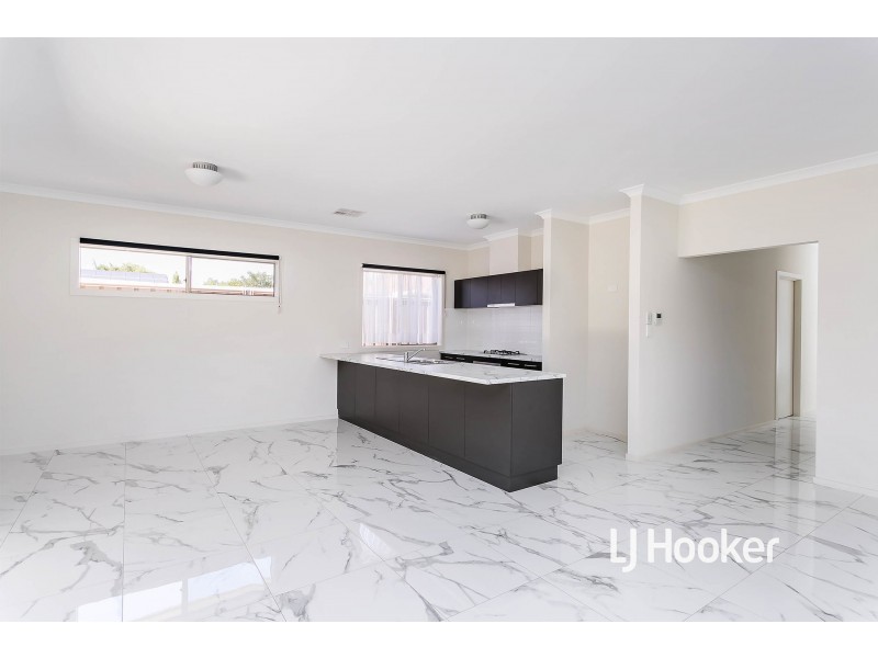 10a Sylvia Street, Blair Athol SA 5084