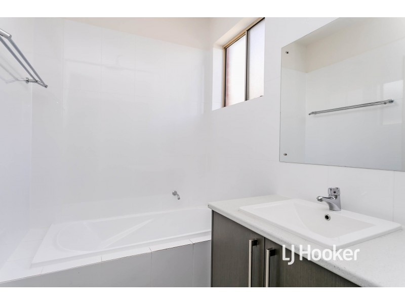 7 Kanowna Street, Gilles Plains SA 5086