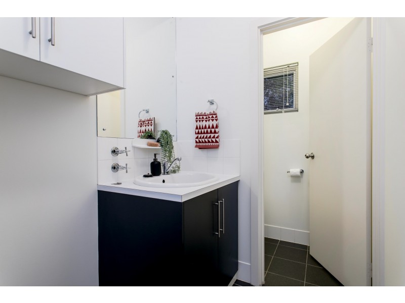 2 Yates Street, Mawson Lakes SA 5095