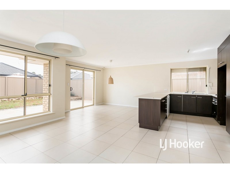 13 Inglewood Street, Mansfield Park SA 5012